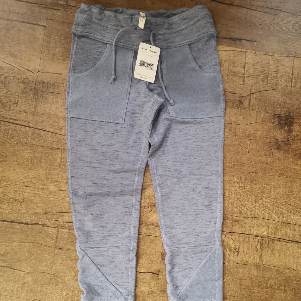 NWT SIZE S FREE PEOPLE JOGGER